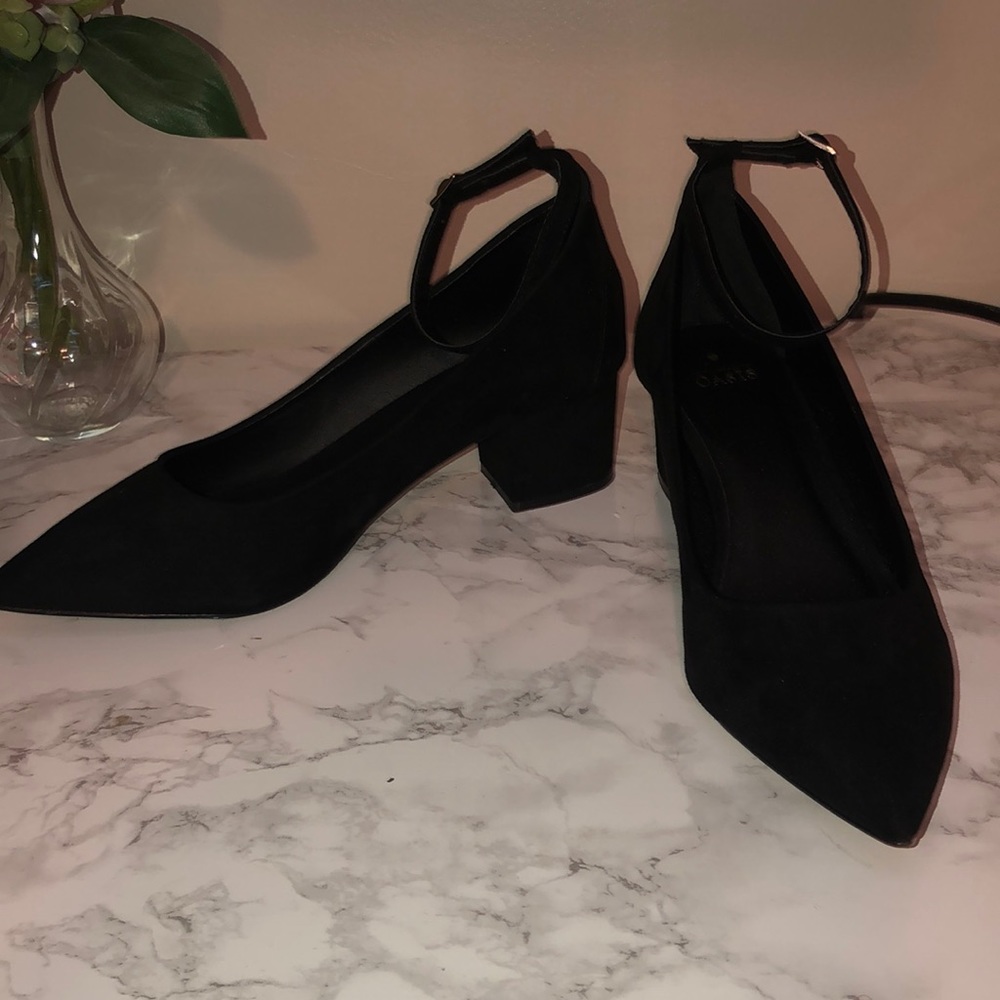 Oasis Faux-Suede Low Heel Shoes *Never Worn*